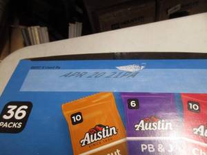 lot 115 image: Austin Snack Crackers