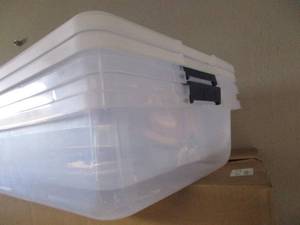 lot 52 image: Hefty Underbed Totes