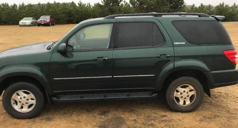 lot 3 image: 2002 Toyota Sequoia LTD 4x4