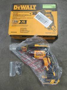 lot 30 image: DEWALT 20-Volt Max XR Lithium-Ion Brushless Drywall Screw Gun (Tool-Only), DCF620B - Like New.