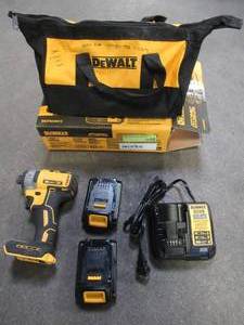 lot 32 image: DEWALT ATOMIC 20-Volt MAX Cordless Brushless Compact 14 in. Impact Driver, (2) 20-Volt 1.3Ah Batteries, Charger & Bag, DCF809C2, Used.