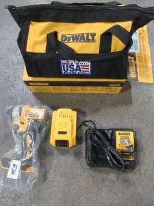 lot 37 image: Dewalt 20-Volt MAX XR Cordless Brushless 3-Speed 14 in. Impact Driver with (1) 20-Volt 5.0Ah Battery & Charger, DCF887P1 - Used.