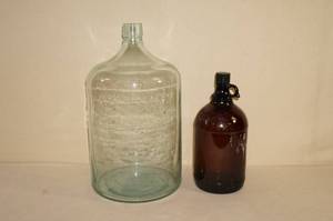 lot 20 image: 2 Vintage Glass Jugs - Glenwood Inglewood