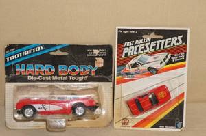 lot 132 image: 2 Toy Cars - In Packaging