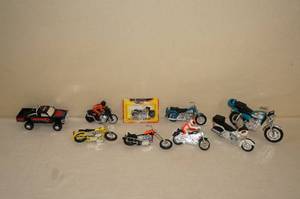 lot 135 image: Harley Davidson Toy Motorcycles and Truck
