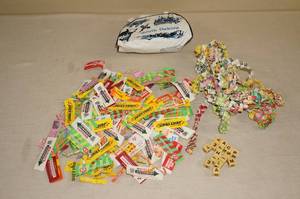 lot 150 image: Braided Rope of Vintage Gum Wrappers