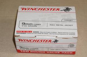 lot 19 image: 100 Winchester 9mm Luger 115 Gr FMJ Ammo