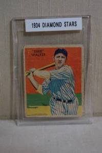 lot 5 image: 1934 Diamond Stars Fred Dixie Walker #12 Baseball Card