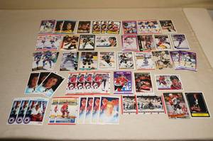 lot 77 image: Hockey Cards - Lindros, Amonte, Robitaille, Lemieux, Roenick