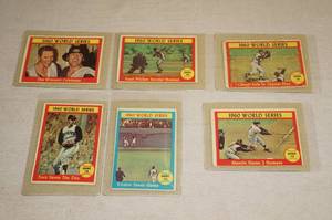 lot 26 image: 1961 Topps World Series Baseball Cards