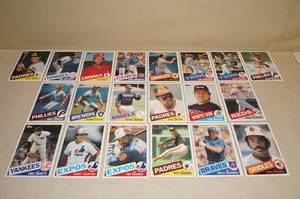 lot 46 image: 1985 Topps Jumbo Cards - Hrbek, Smith, Sandberg, Mattingly, Gwynn