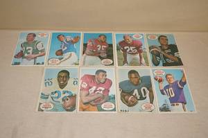 lot 67 image: 1968 Topps Football Mini Posters - Tarkenton, Sayers, Cuozzo, Hayes