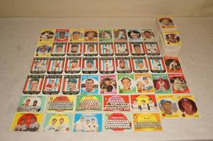 lot 86 image: 1959 Baseball Cards