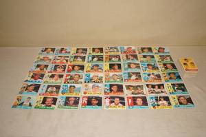 lot 87 image: 1960 Baseball Cards