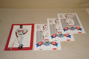 lot 133 image: Kirby Puckett Salute To You Program and 3 Souvenir Cards