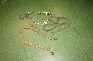 lot 4 image: Antique Brass Dress Harness Set