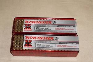 lot 49 image: 200 Winchester Super-X .22 LR 40 Gr HP Ammo