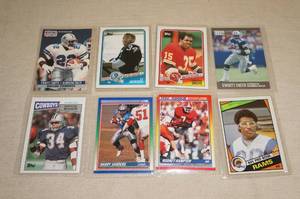 lot 61 image: 8 Rookie and Early Career Football Cards - Jackson, Emmitt, Sanders, Herschel