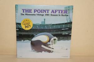 lot 107 image: Sealed Minnesota Vikings Record Album - 1981 Season in Review