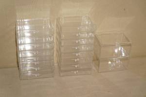 lot 104 image: Plastic Card Cases