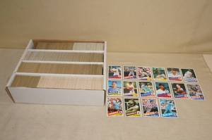lot 85 image: Box of Baseball Cards - Largely 1985 Topps