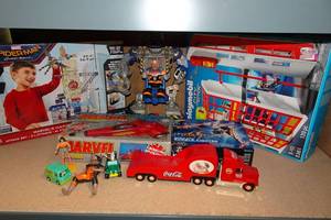 lot 133 image: Assorted Toys - 1990 Marvel Spider-Man Dragster