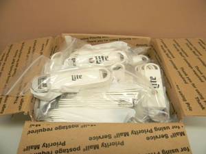 lot 41 image: 250 MILLER LITE BARTENDER BOTTLE OPENERS - ALL NEW, NEVER USED - SEE PICTURES