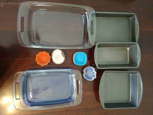 Baking Lot- Pyrex, Wilson