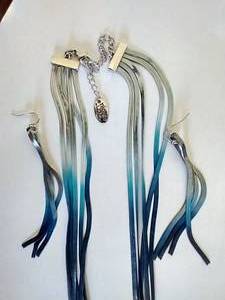Beautiful Ombre Necklace & Earrings Set
