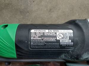 Hitatchi 4 12 Disc Grinder w Extra Disc
