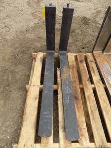lot 4 image: 1 - Set 38 Forks Class 2