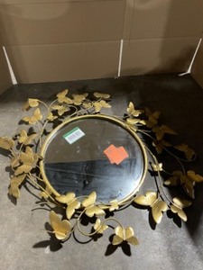lot 62 image: ARTHOUSE MEDIUM ROUND GOLD CONTEMPORARY MIRROR (32 IN. H X 31 IN. W). SEE PICTURES