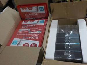 lot 17 image: Pen Gear Durable View folders and P...