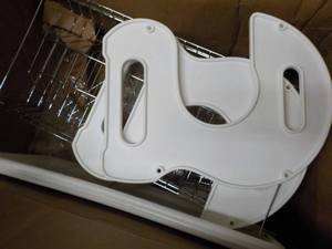 lot 18 image: metal and plastic organizer - need ...