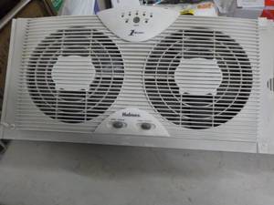 lot 37 image: Holmes window fan...