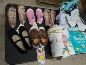 lot 52 image: toddler lot...