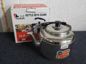 lot 66 image: YIXIN stainless steel kettle with s...