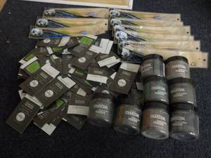 lot 82 image: 10 Woo Bamboo Eco toothbrushes and ...