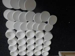 lot 83 image: 20- 2 oz. plastic containers with c...