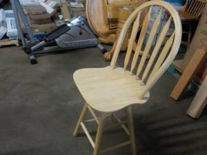 lot 166 image: Swivel Oak Bar Stool 24 seat to fl...