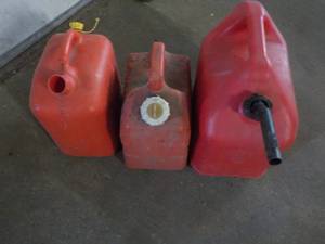 lot 161 image: 3 gas cans...