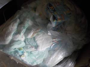 lot 296 image: Bag of 100 or so Newborn-3 month si...