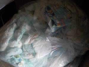 lot 297 image: Bag of 100 or so Newborn-3 month si...