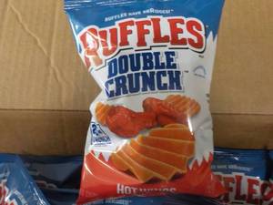 lot 305 image: Case of 64 bags Ruffles Double Crun...