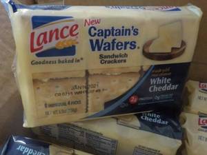 lot 333 image: 2 Cases of 12 x 6 x 4 ct Lance Capt...