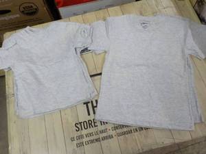 lot 365 image: 6 size 2T and 2 Size 56 T-shirts...