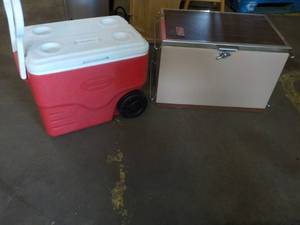 lot 183 image: 2 Coleman coolers...