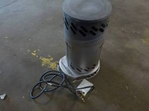 lot 187 image: propane heater...