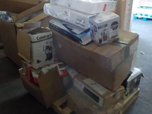 lot 195 image: Pallet Lot, some damaged and missin...