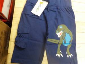 lot 216 image: 25 pair Coyote and Co. Size 4 Short...